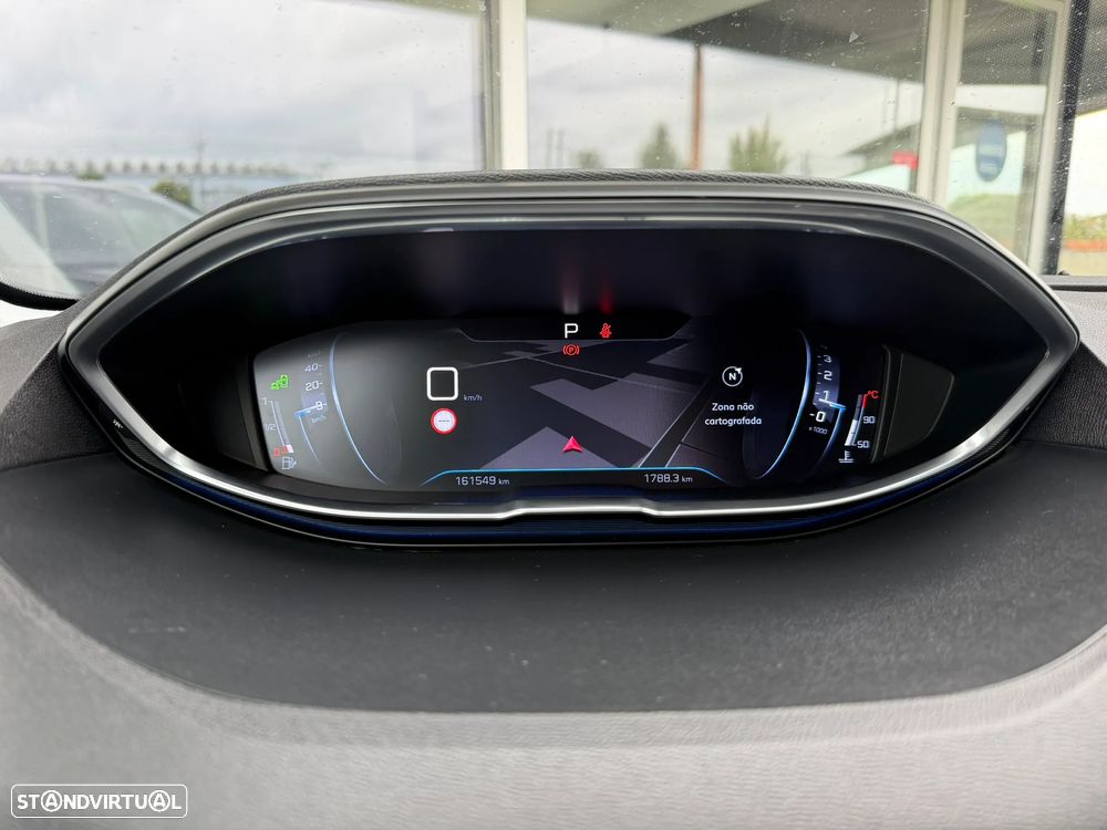 Peugeot 5008 1.5 BlueHDi Allure EAT8 - 39