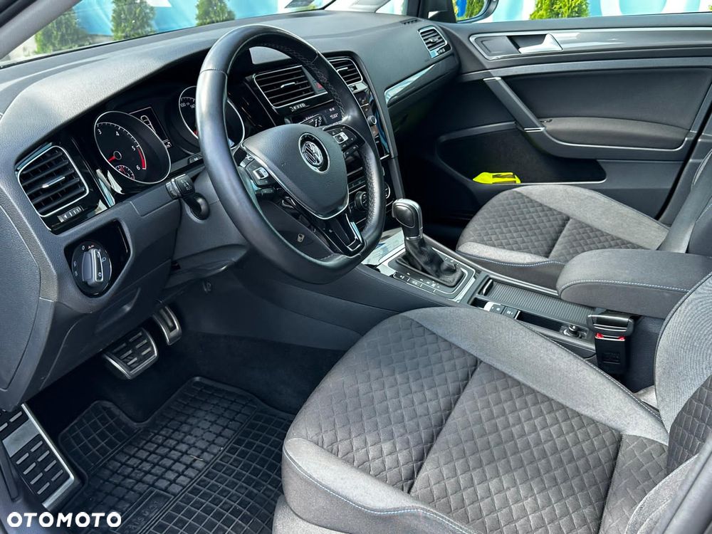 Volkswagen Golf 1.6 TDI DSG Join - 16