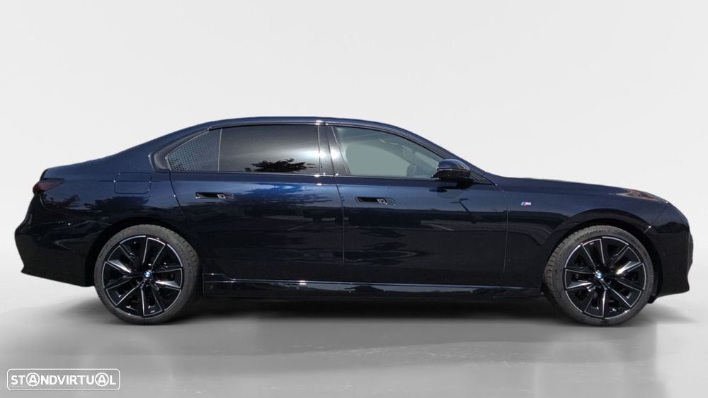 BMW i7 eDrive50 Pack Desportivo M Pro - 9