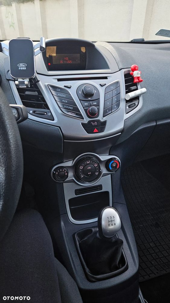 Ford Fiesta 1.25 Ambiente EU5 - 17