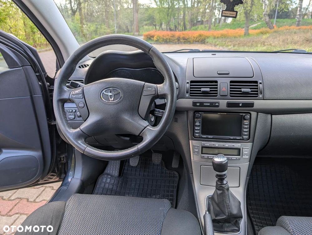 Toyota Avensis 2.0 D-4D Team - 23
