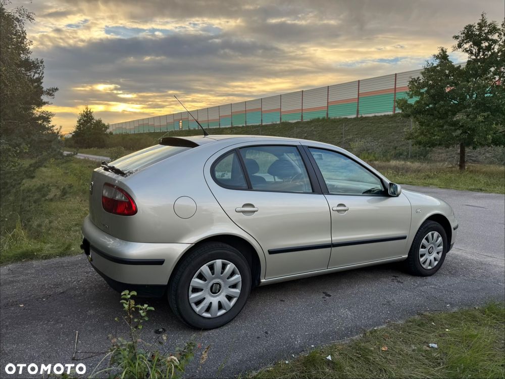 Seat Leon 2002 photo 2