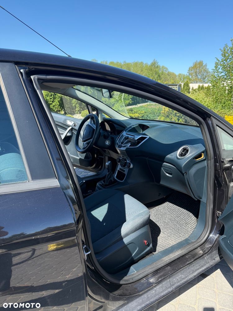 Ford Fiesta 1.25 Champions Edition - 11