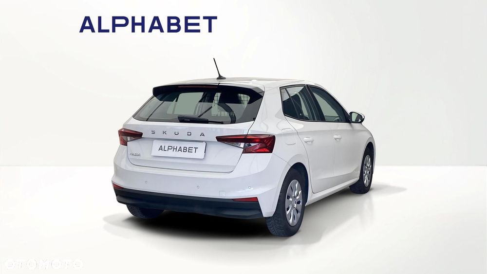 Skoda Fabia 1.0 Essence - 5