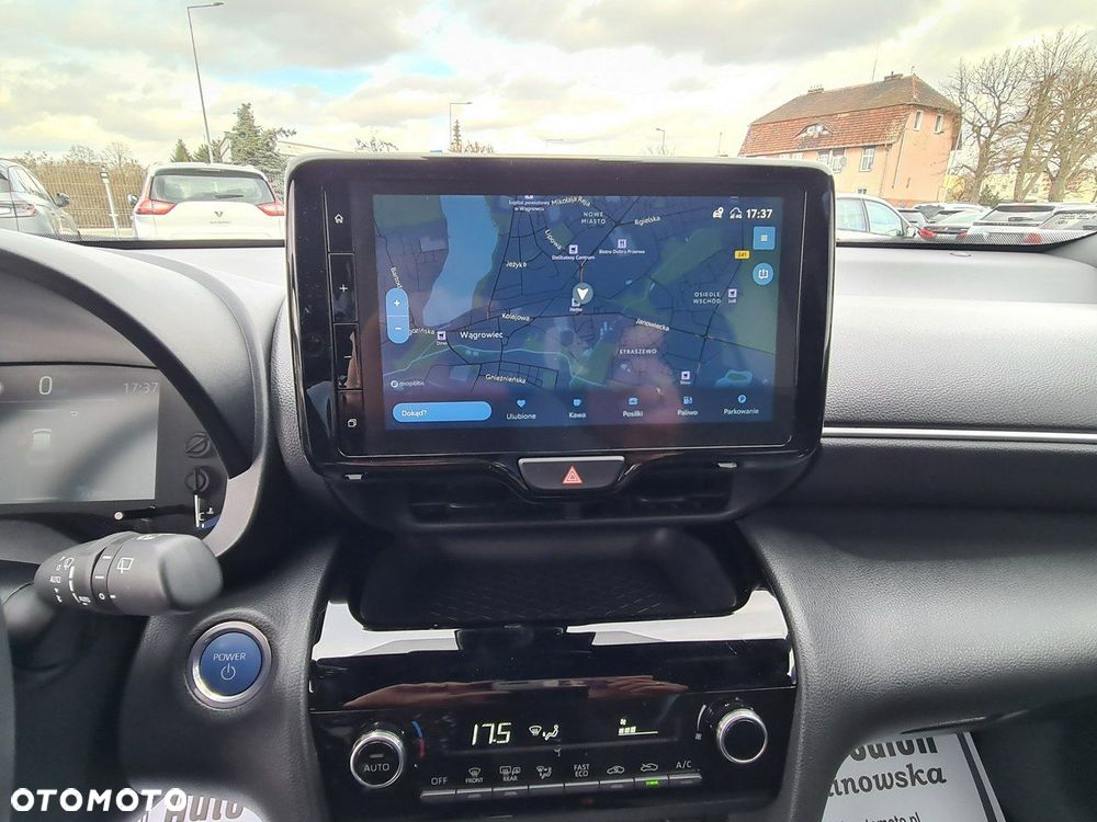 Toyota Yaris Cross Hybrid 1.5 Executive - 13