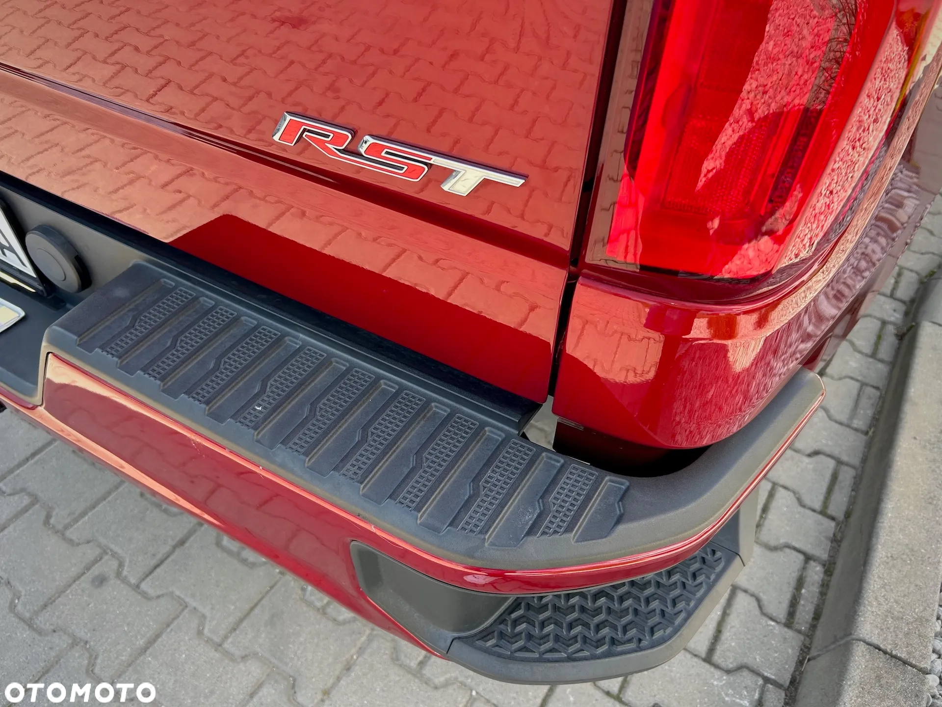 Chevrolet Silverado - 10