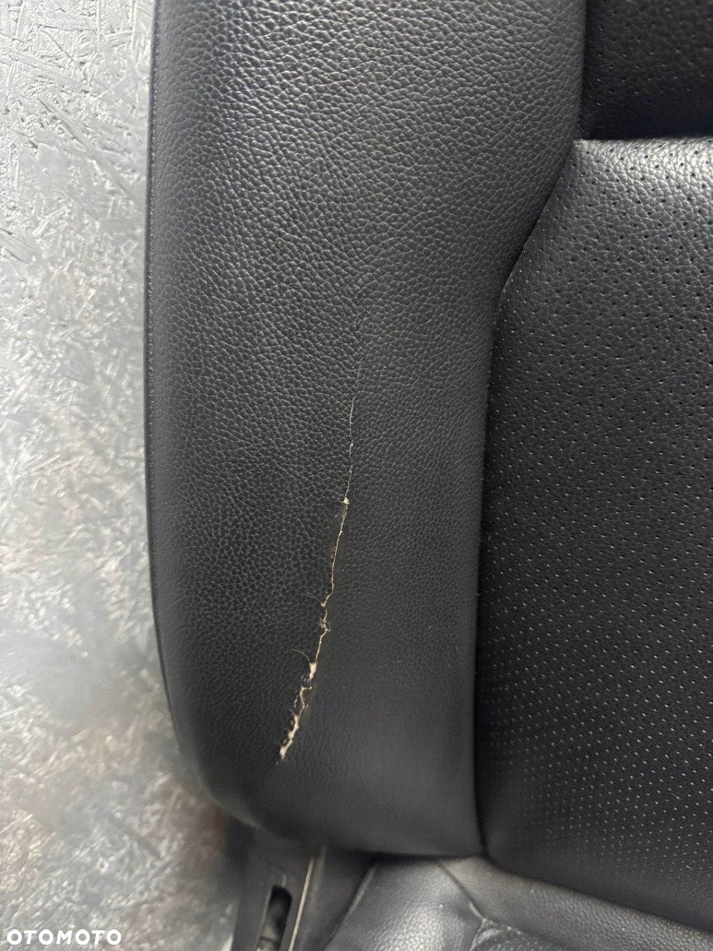Fotele kanapa komplet Mercedes W204 Sedan C klasa - 2
