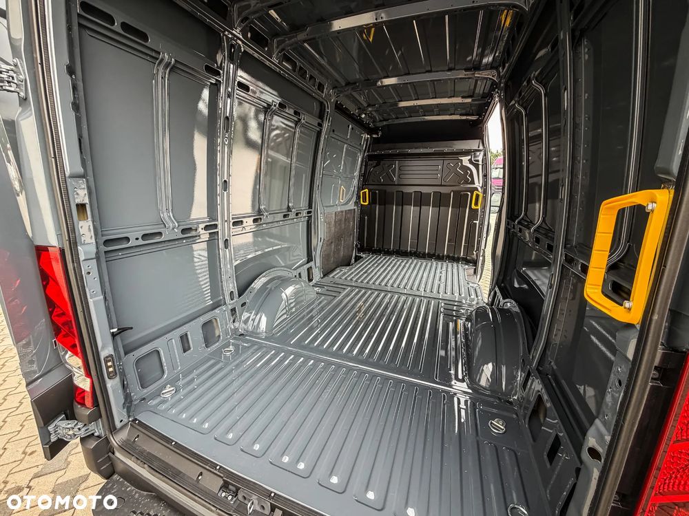 Iveco Daily 35S18HA8 V 3.0 Diesel 180 KM L3H2 - 20