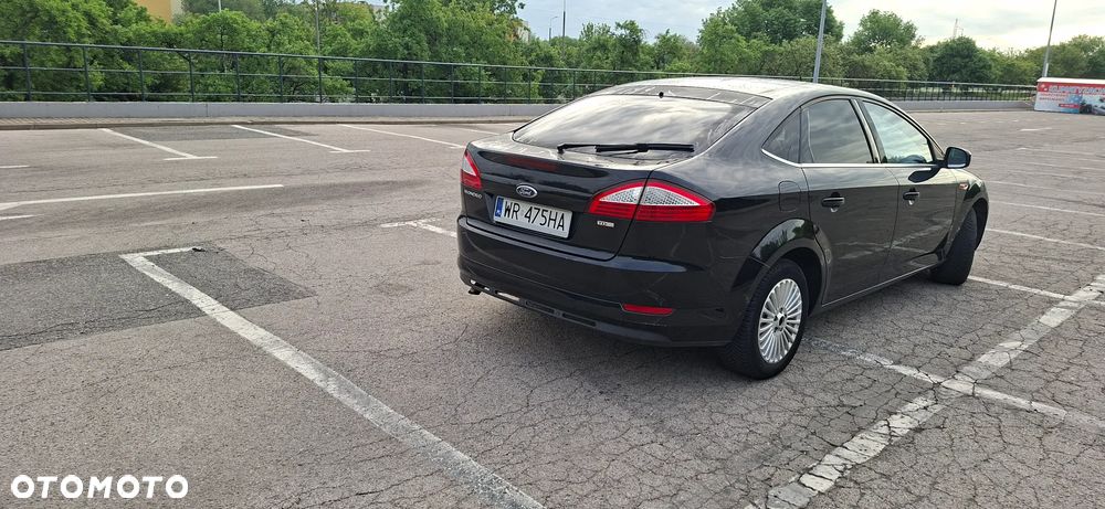 Ford Mondeo 2.0 TDCi Ambiente - 9