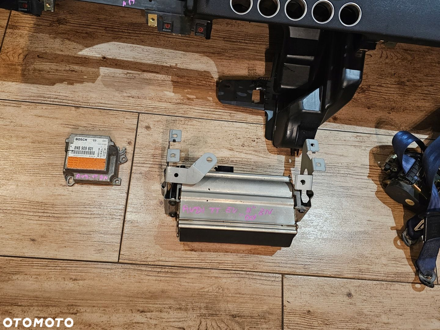 DESKA KOKPIT AIRBAG KONSOLA AUDI TT 8N 00 EU - 4