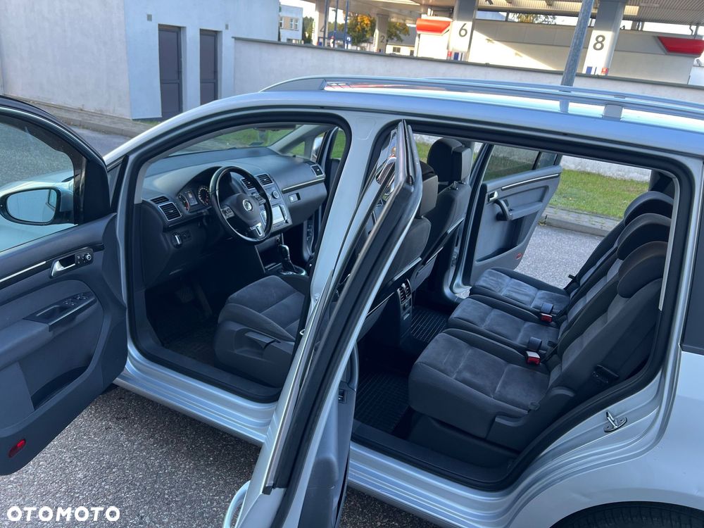 Volkswagen Touran 2.0 TDI DPF Highline DSG - 6