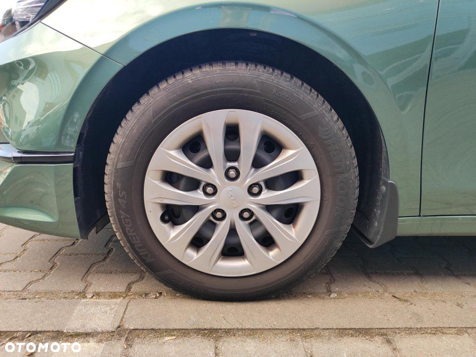 Kia Ceed - 13