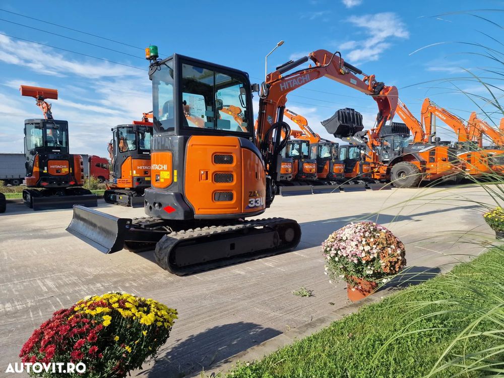 Hitachi ZX33U-6, Masa operationala 3,7t, 2023/10, 1.040h, CUPLA RAPIDA HIDRAULICA, cupa ingusta NOUA, cupa lata NOUA, capa taluz NOUA, inst picon, Aer cond, Antifurt, Lama nivelare, senile 80% ok, Ad sapare 3,5m, posibilitate leasing 4 ani-PROMOTIE 37.900EUR - 1