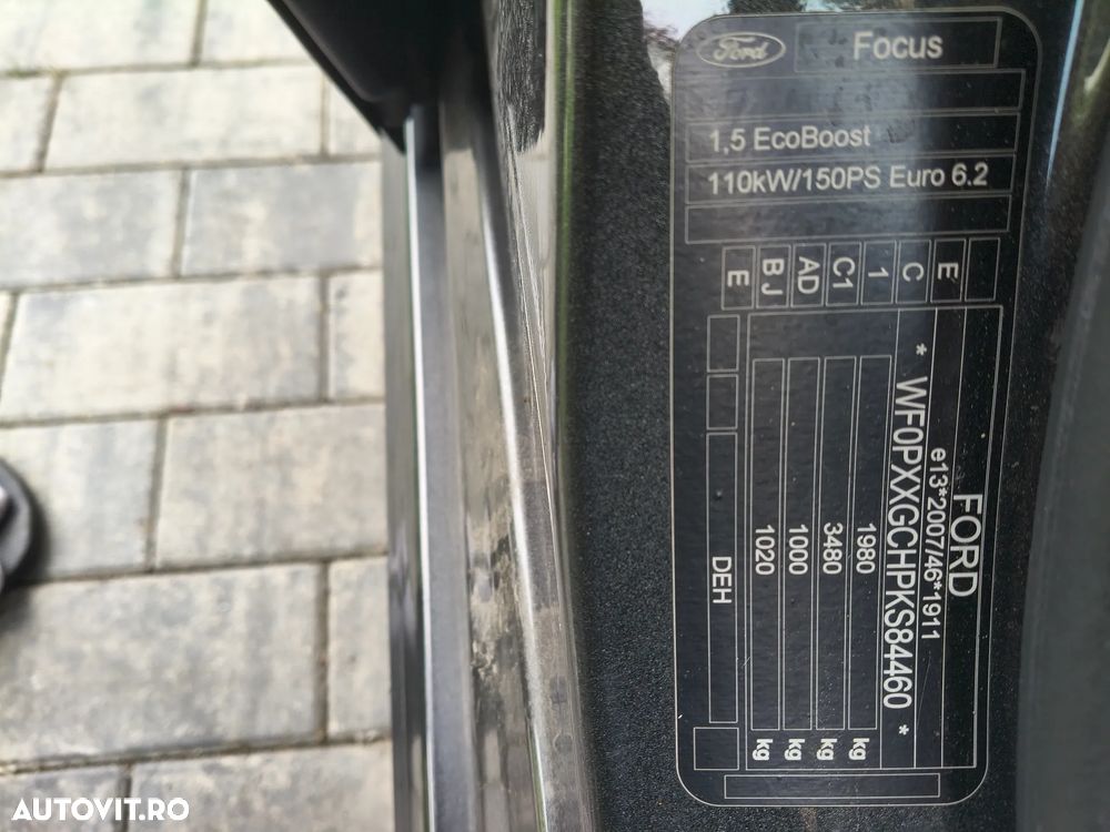 Ford Focus - 10