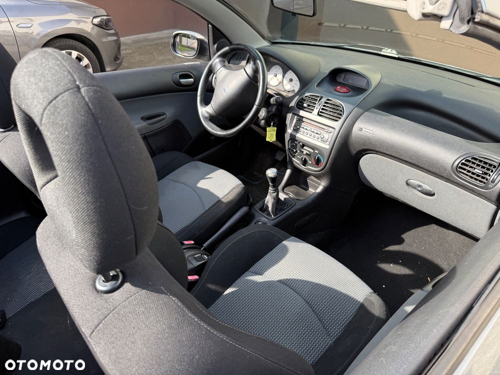 Peugeot 206 CC 110 - 8