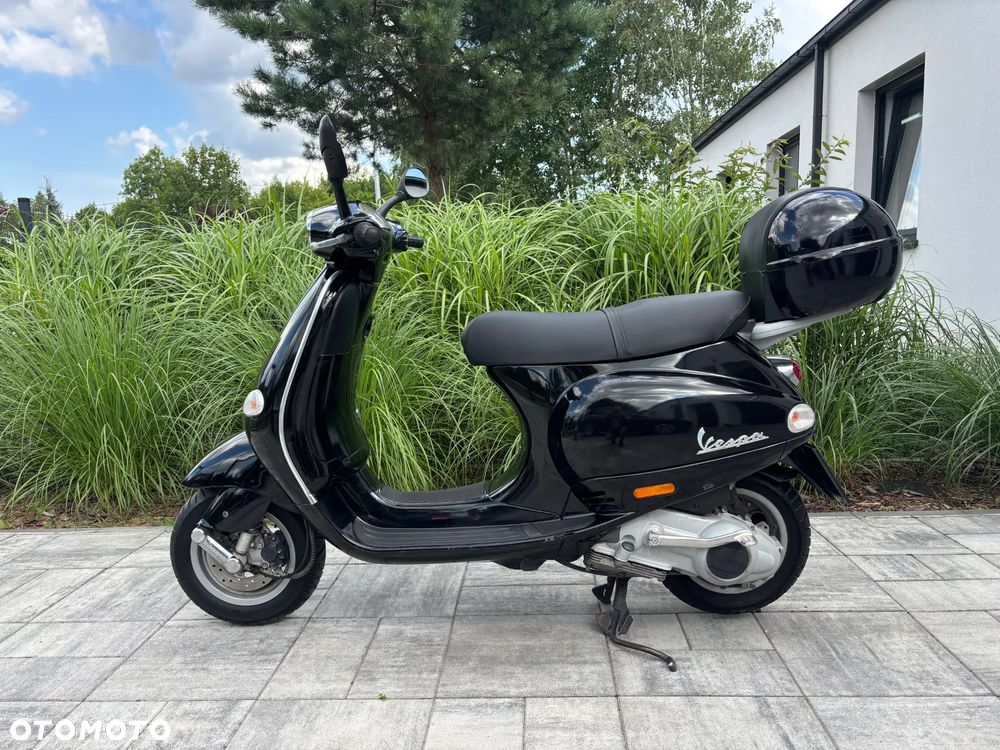 Piaggio Vespa - 1