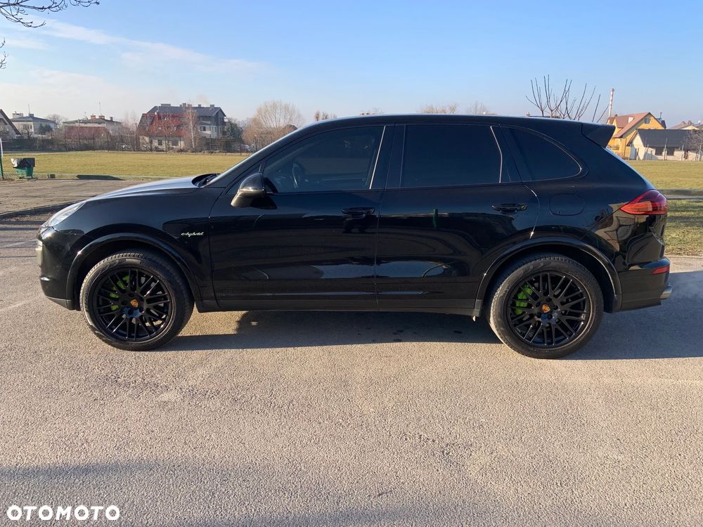 Porsche Cayenne S e-Hybrid Platinum Edition - 4