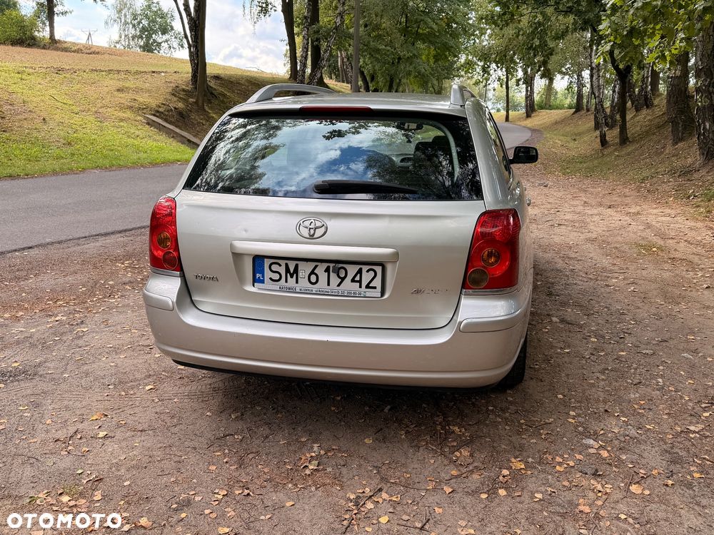 Toyota Avensis 2.0 D-4D Combi - 6