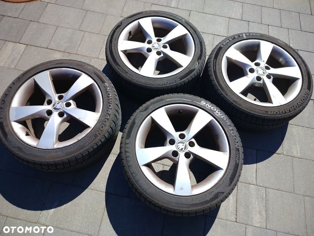 Skoda RAPID 1.2 TSI Style - 12