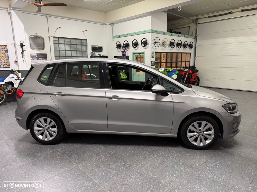 VW Golf Sportsvan 1.6 TDI Confortline BlueMotion - 32