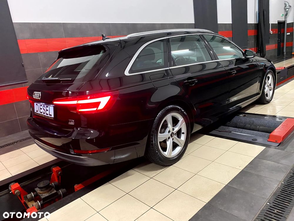 Audi A4 Avant 2.0 TDI design - 13