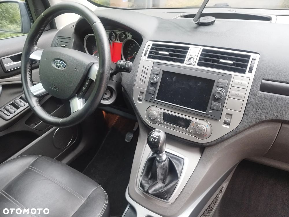 Ford Kuga 2.0 TDCi Titanium - 1