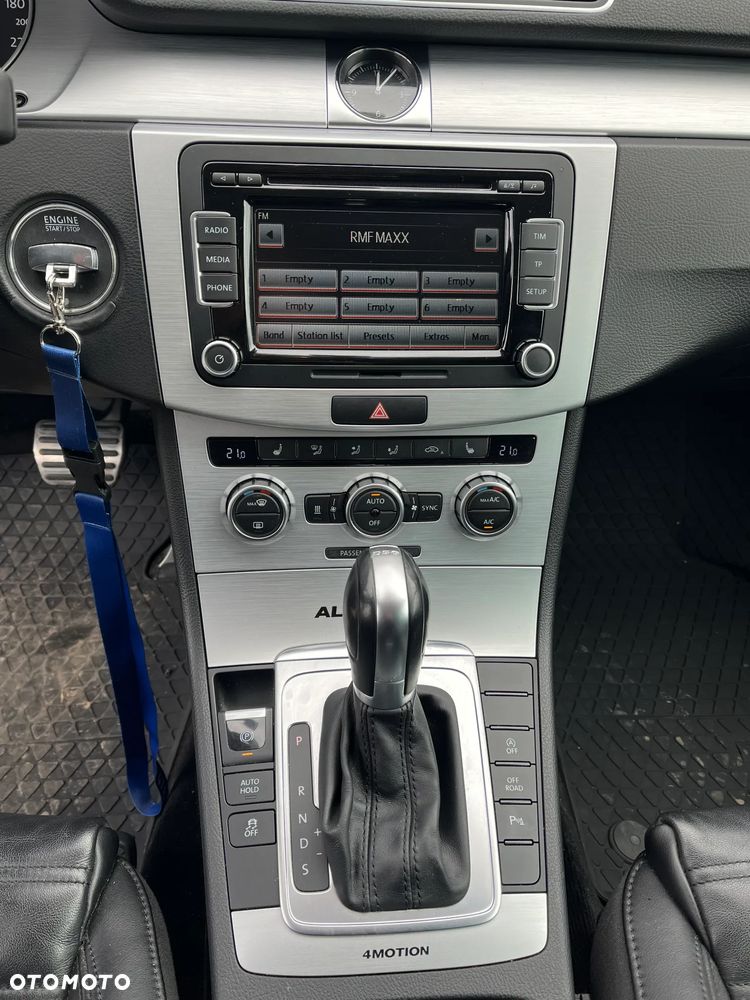 Volkswagen Passat Alltrack 2.0 TDI 4Motion DSG BlueMotion Tec - 12