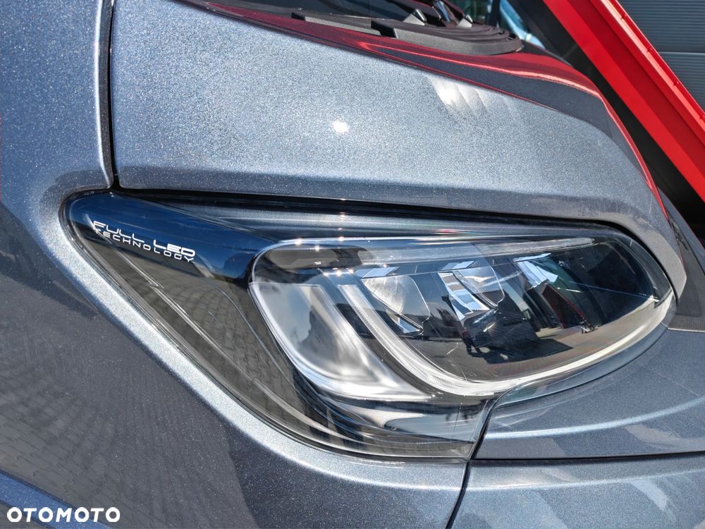 Rapido 666F  OD RĘKI - EKSKLUZYWNY KAMPER BOGATO WYPOSAŻONY - 5