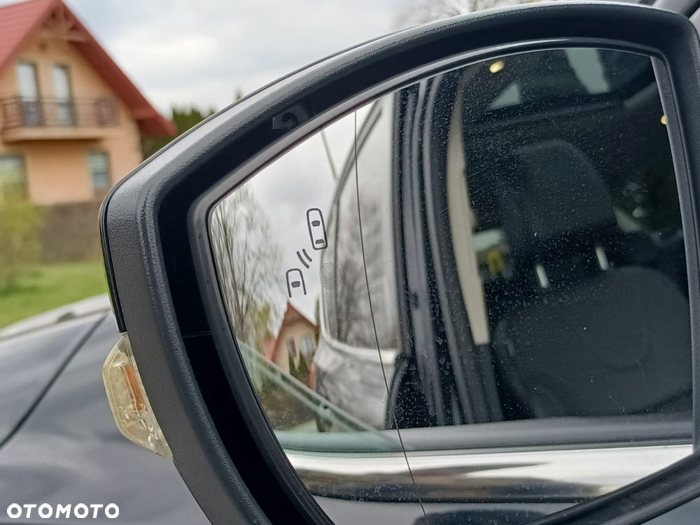 Ford Kuga 2.0 TDCi 4x4 Titanium - 16