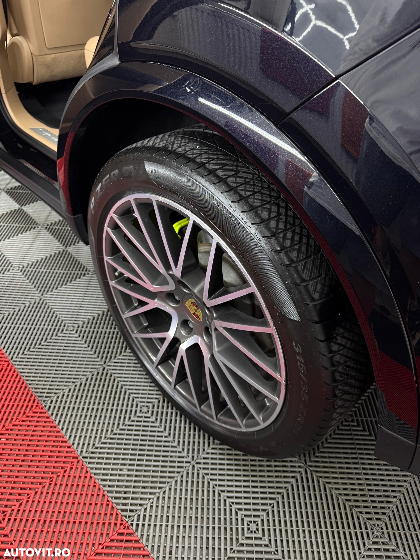 Porsche Cayenne - 19