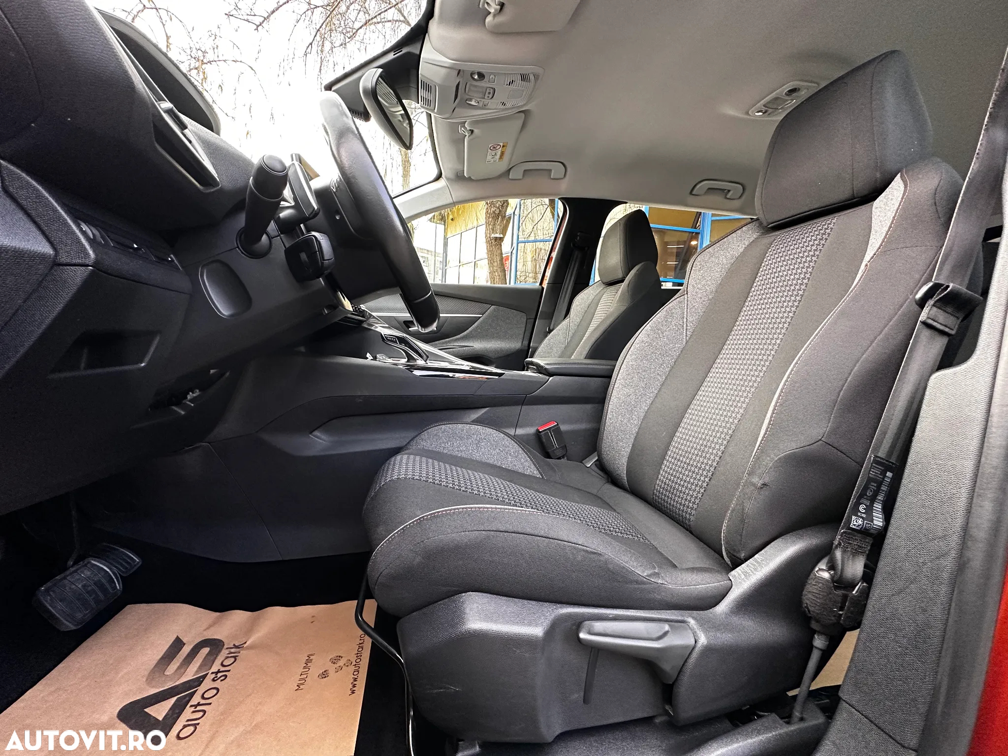 Peugeot 5008 1.5 BlueHDI s&s EAT8 Active - 17
