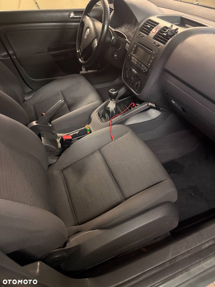 Volkswagen Golf 1.6 FSI Trendline - 12