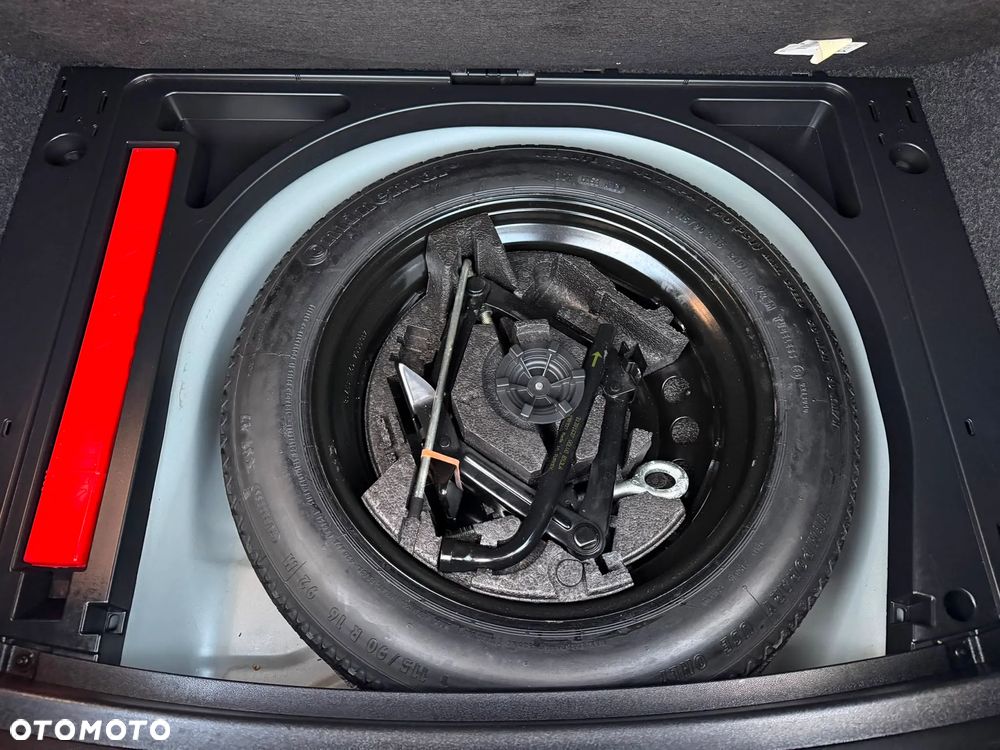 Volvo V40 D2 Summum - 20
