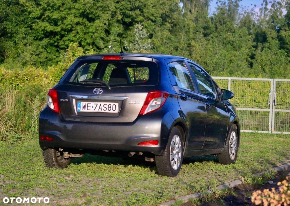 Toyota Yaris 1.33 Luna - 8