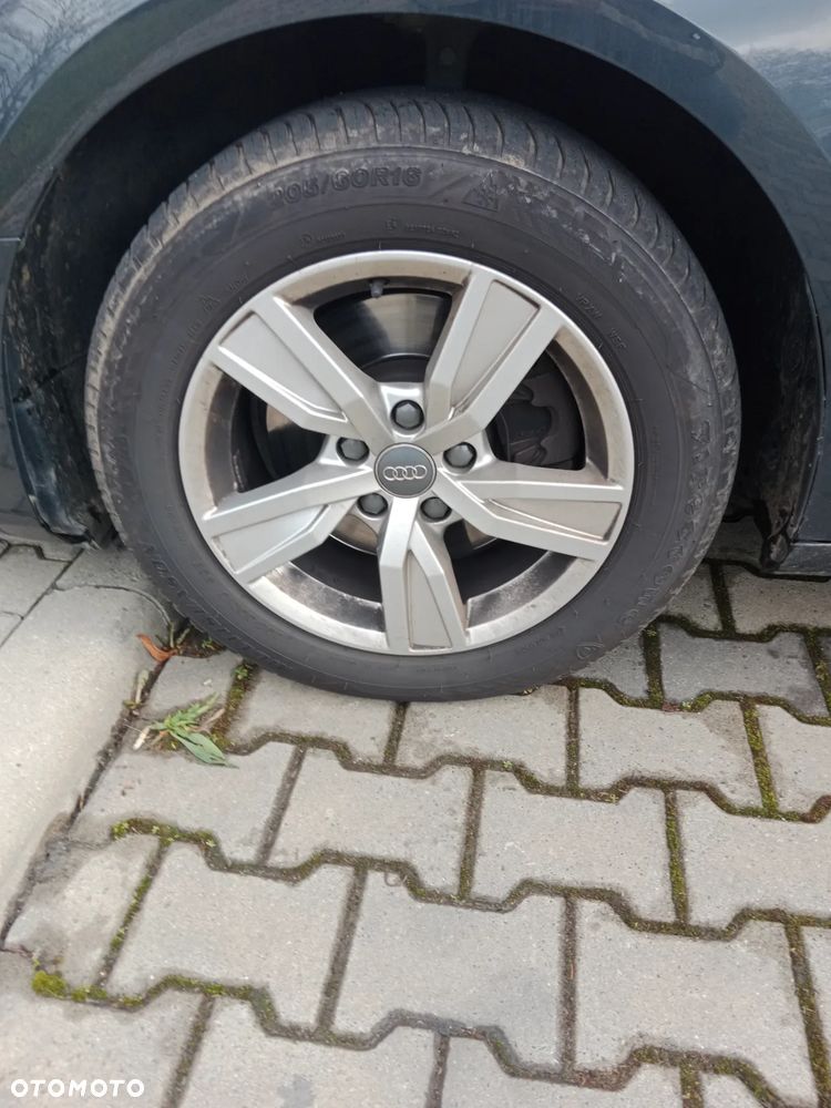 Audi A4 Avant 2.0 TDI - 8