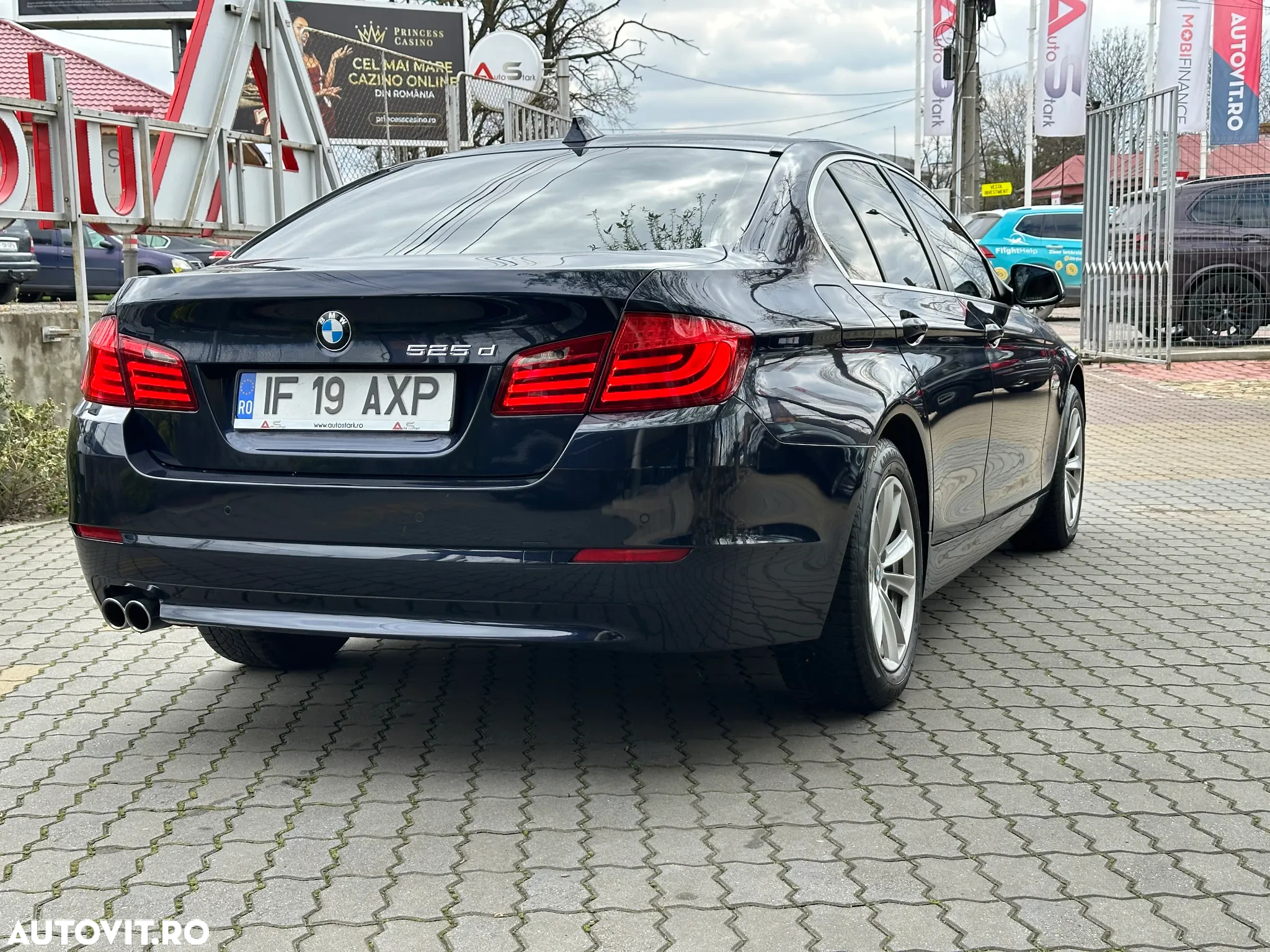 BMW Seria 5 525d Aut. - 7