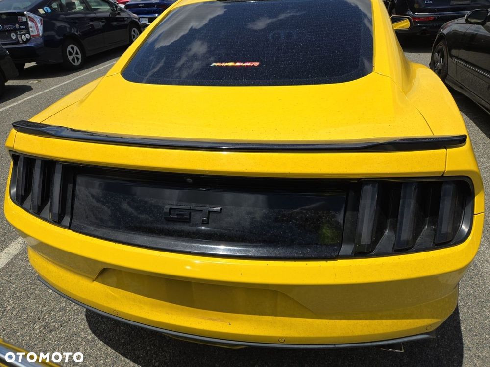 Ford Mustang 5.0 V8 GT - 6