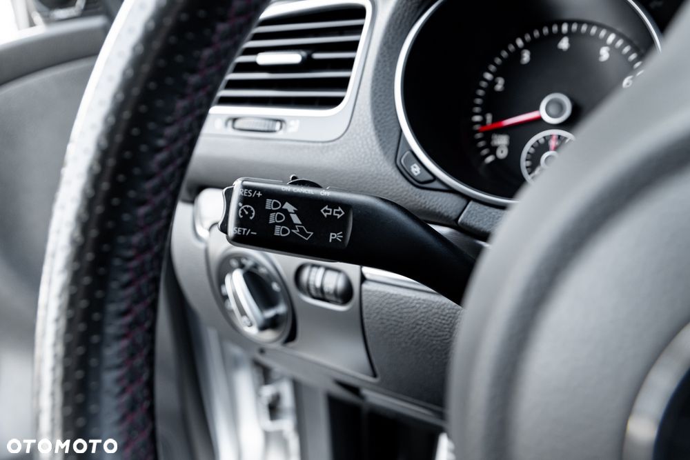 Volkswagen Golf 2.0 GTI - 31