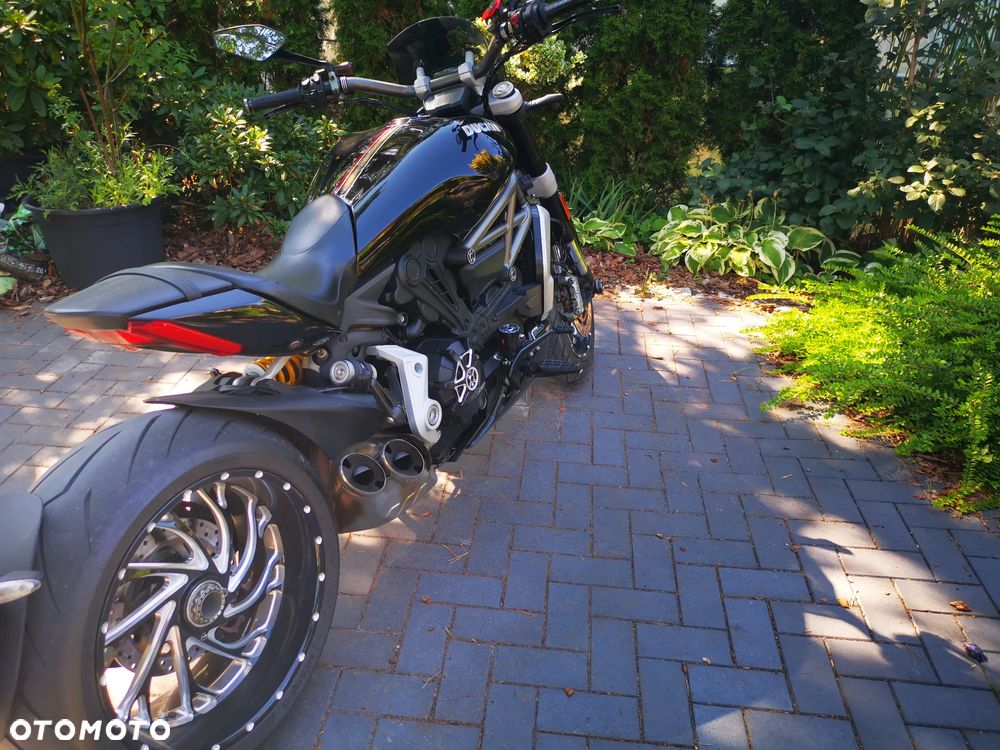 Ducati Diavel - 16