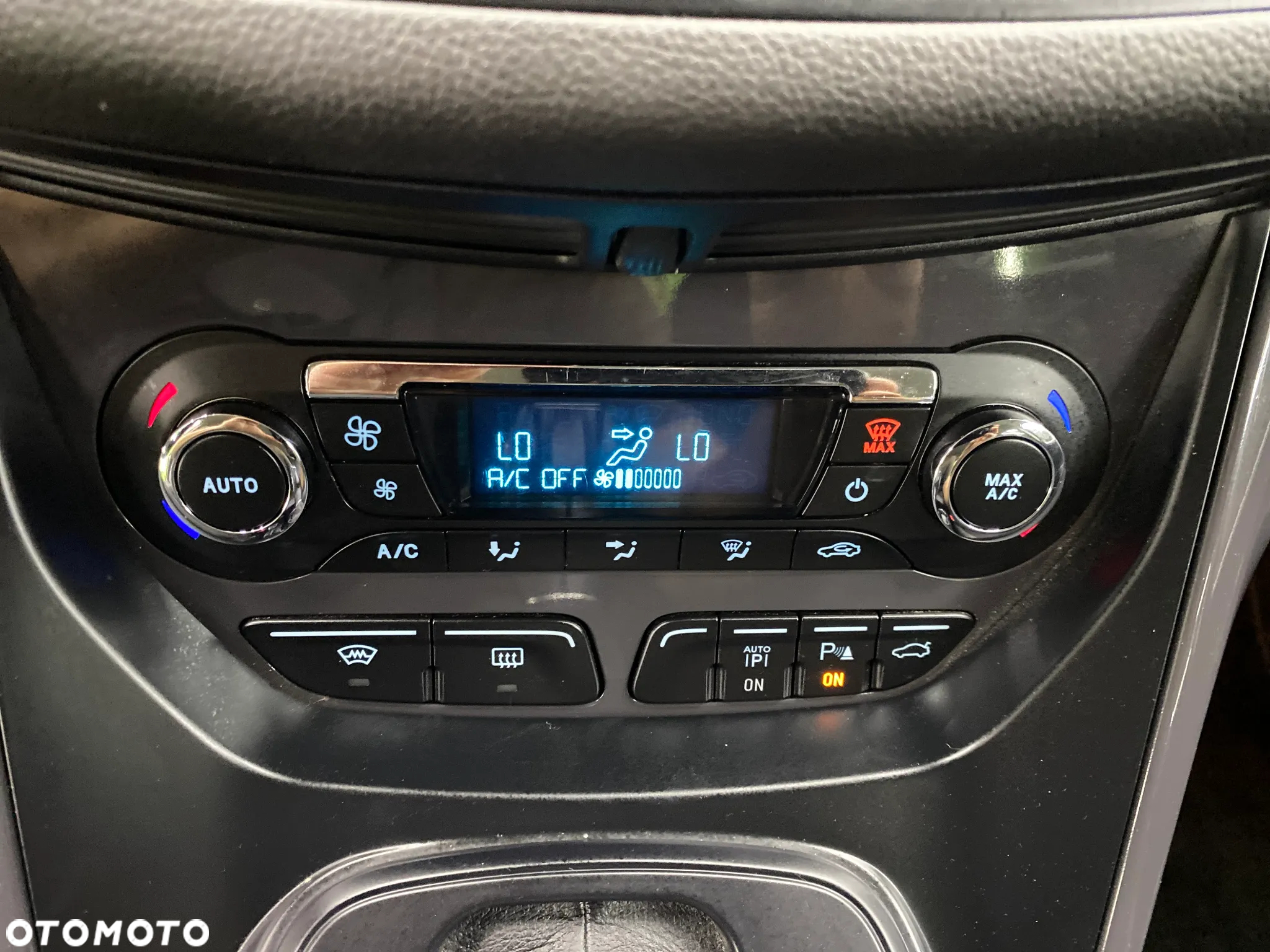 Ford Kuga 2.0 TDCi 4WD Titanium Plus - 33