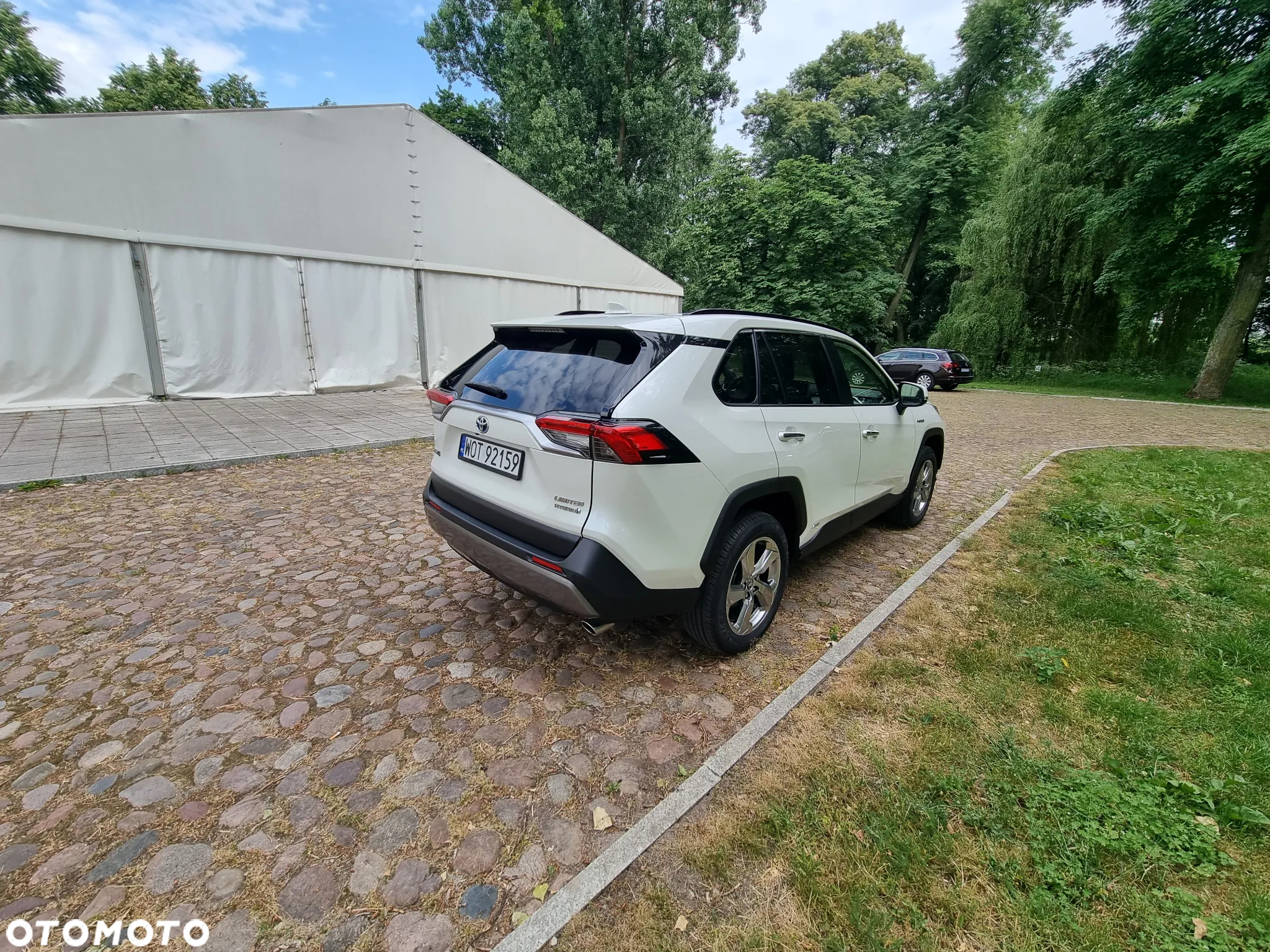Toyota RAV4 - 4