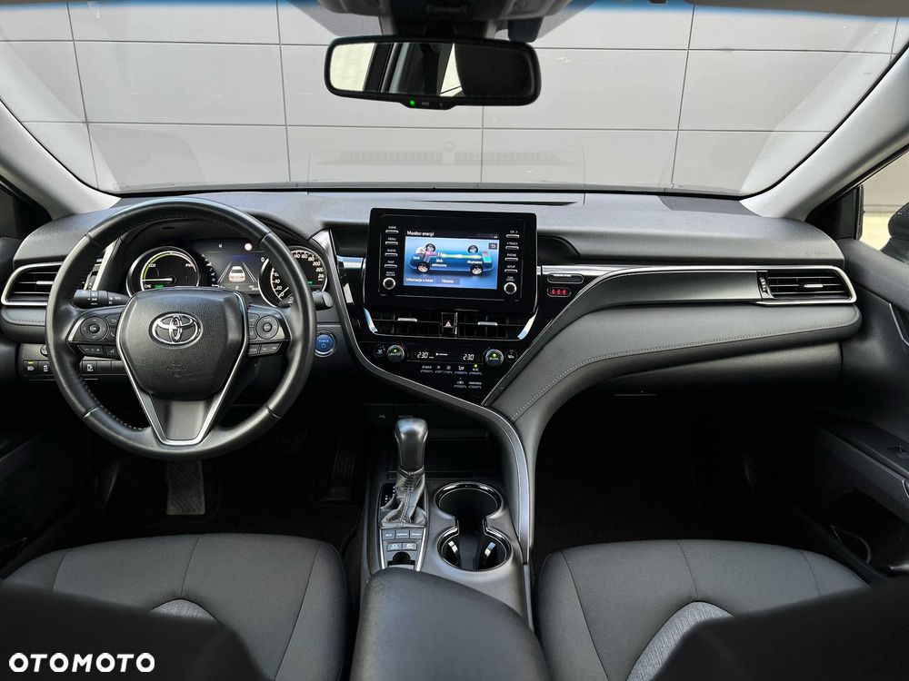 Toyota Camry 2.5 Hybrid Comfort CVT - 21