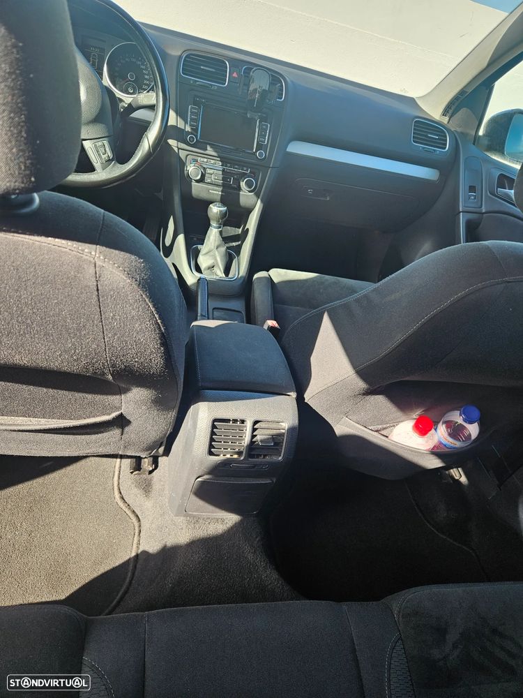 VW Golf 1.6 TDi Confortline - 4