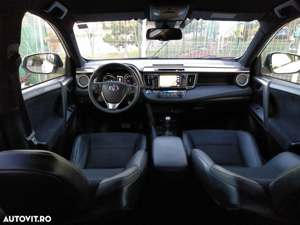 Toyota RAV4 2.5 4x4 Hybrid Style Selection - 14