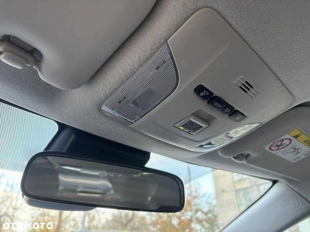 Toyota Corolla 1.5 Comfort - 28