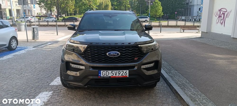 Ford Explorer - 2