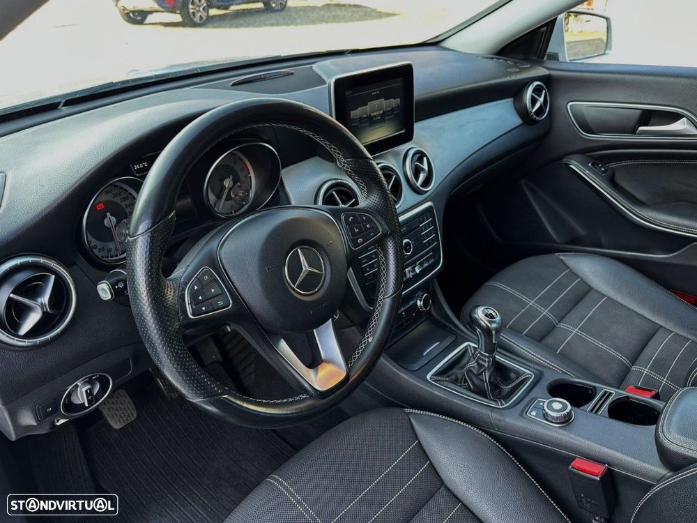 Mercedes-Benz CLA 180 CDi Urban - 9