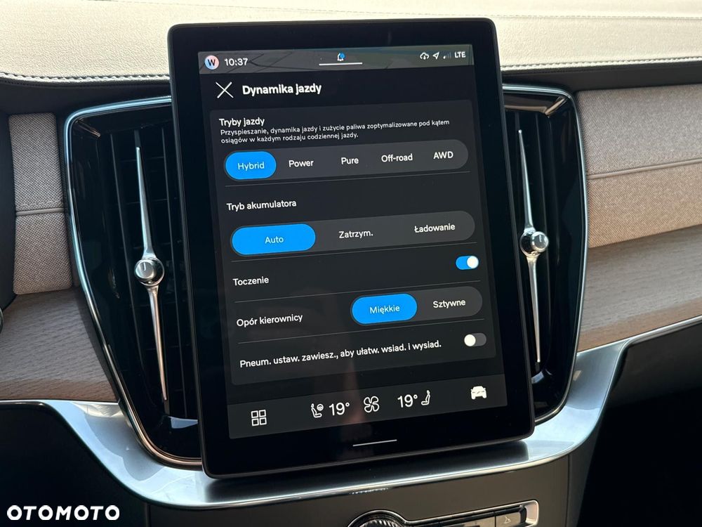 Volvo XC 90 T8 AWD Plug-In Hybrid Ultra Dark 7os - 24