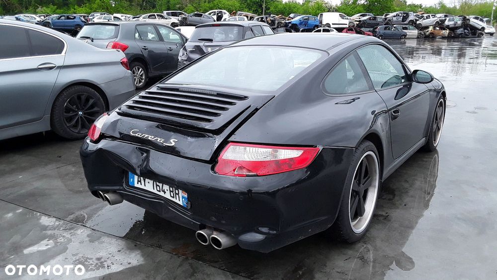 Porsche 911 - 4