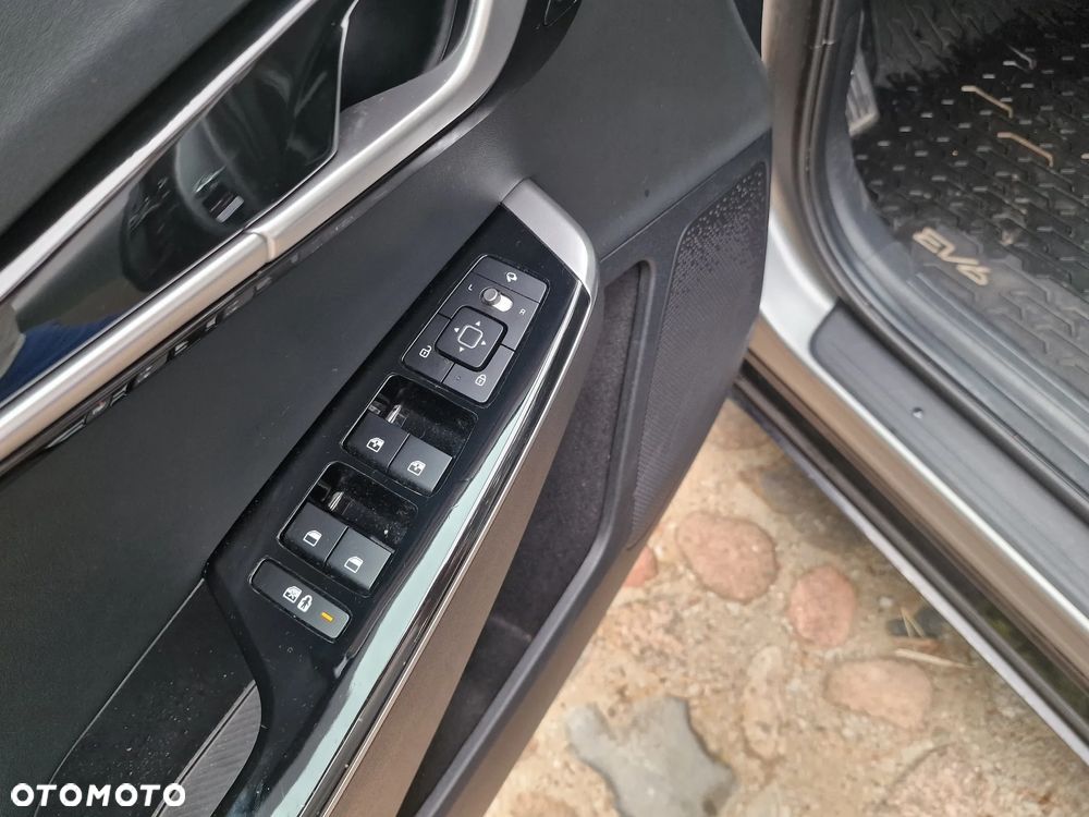 Kia EV6 77.4kWh Plus - 12